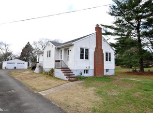 31 Arneys Mount Rd, Pemberton, NJ 08068