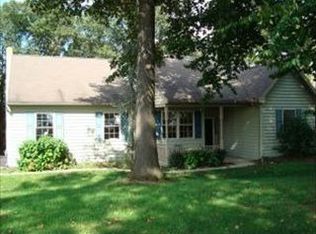 875 Hilltop Rd, Ephrata, PA 17522