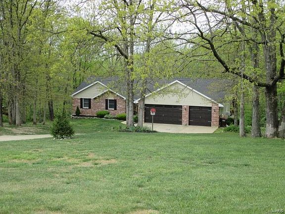 2nd image of 140 Orchardview Dr