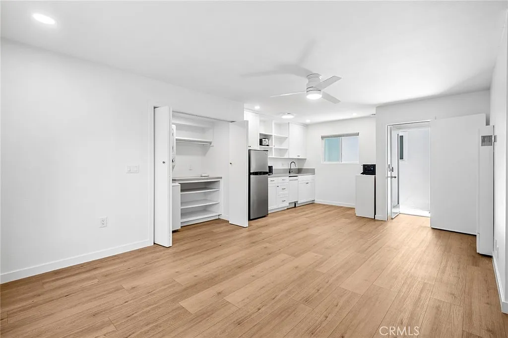 513 1/4 Larkspur Ave — Photo 3