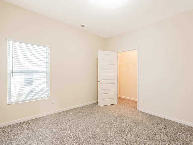 6130 Mahogany Ter — Photo 30