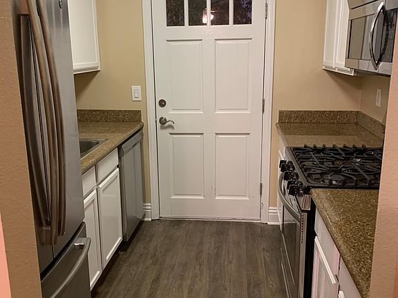 5th image of 6101 Adelaide Ave Unit 103