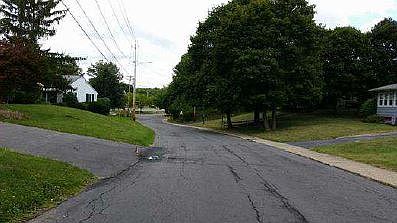 2nd image of 218 Boulder Rd