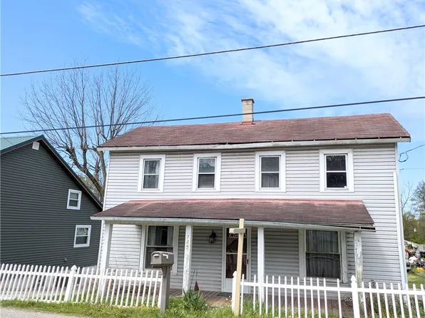 723 Broadford Rd, Connellsville, PA 15425