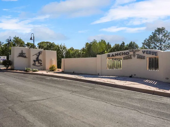 215 Via Sedillo Rd, Tijeras, NM 87059