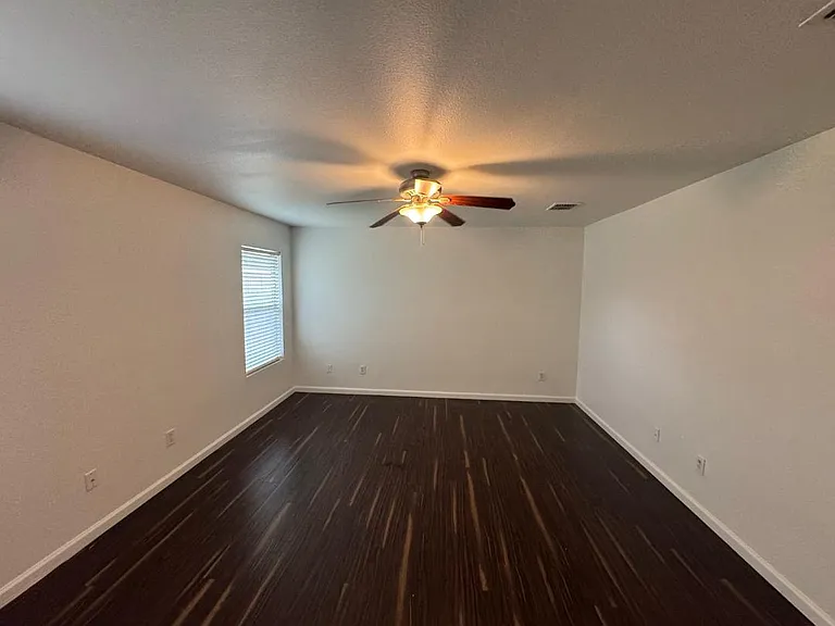 12924 Kingsgate Dr — Photo 6