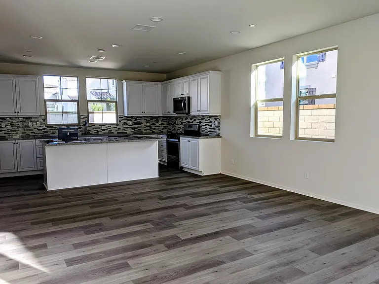 723 Merit Dr — Photo 5
