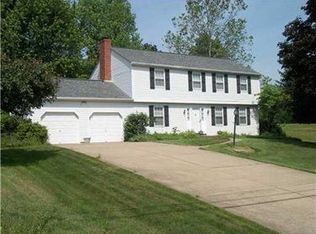 1302 Magee Rd, Sewickley, PA 15143