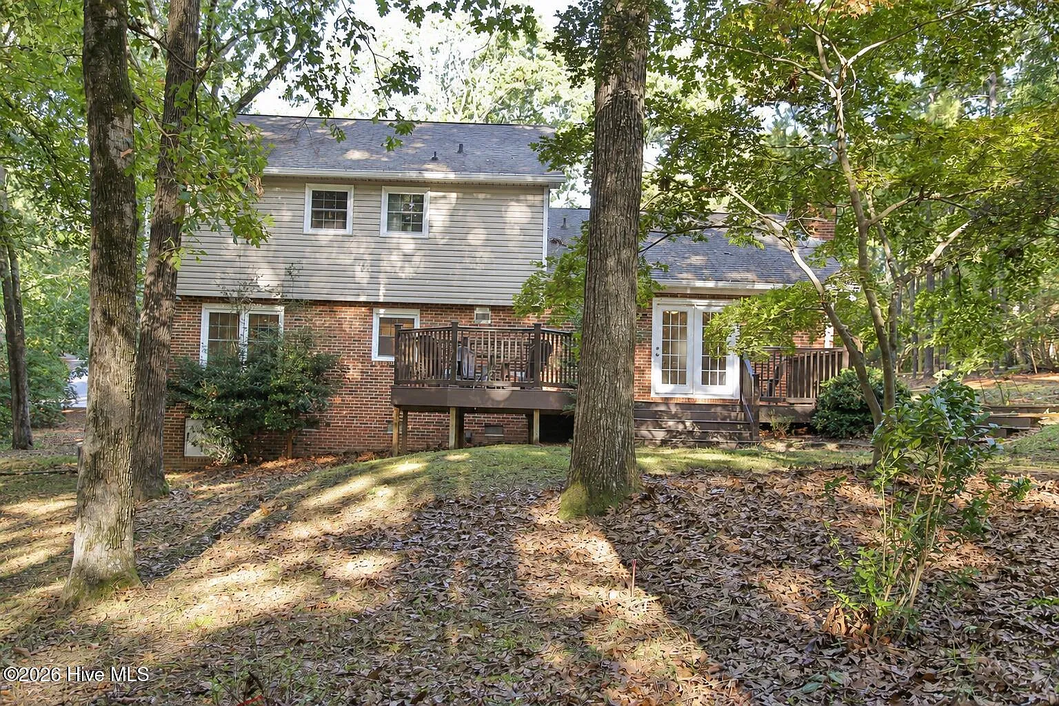 3 bed, 2.5 bath, 1850 sqft, $2,500 — Photo 3