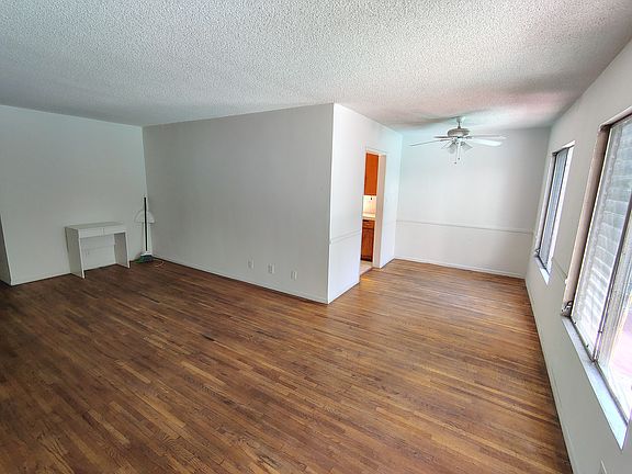 3rd image of 7920 Selma Ave #6W