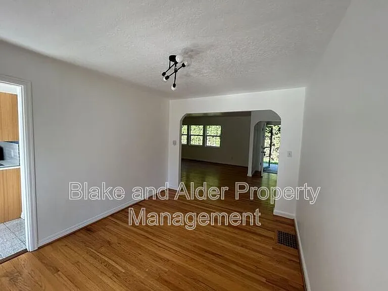 198 NE 157th Ave — Photo 17