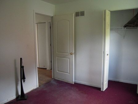 5th image of 516 S Barrington Ct