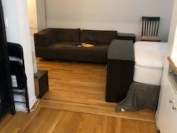 3rd image of 57 W 58th St APT 10BB