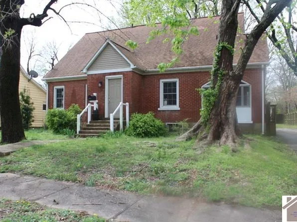 915 S 7th St, Mayfield, KY 42066