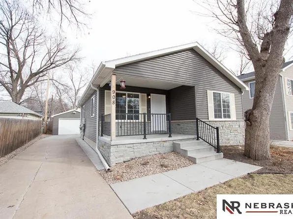 908 N 65th St, Lincoln, NE 68505