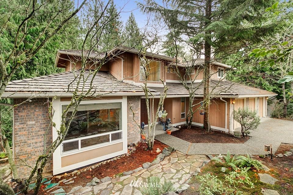 1st image of 22334 NE 18th St