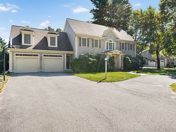 2nd image of 197 Wood St