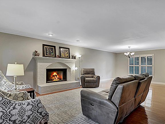 5th image of 12120 Aspenwood Dr