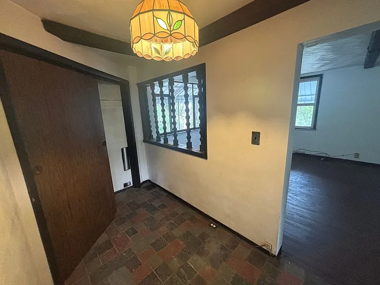 434 Katherine St — Photo 3