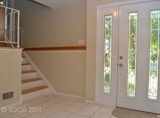 354 Maplewood Dr, Paramus, NJ 07652