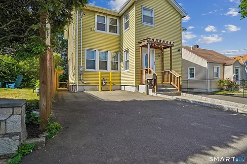 10 Wells Ave #A Photo 1