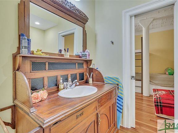 5th image of 122 W Broughton Street #300