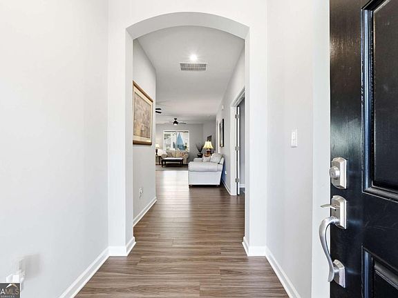 2nd image of 24 Aspen Way
