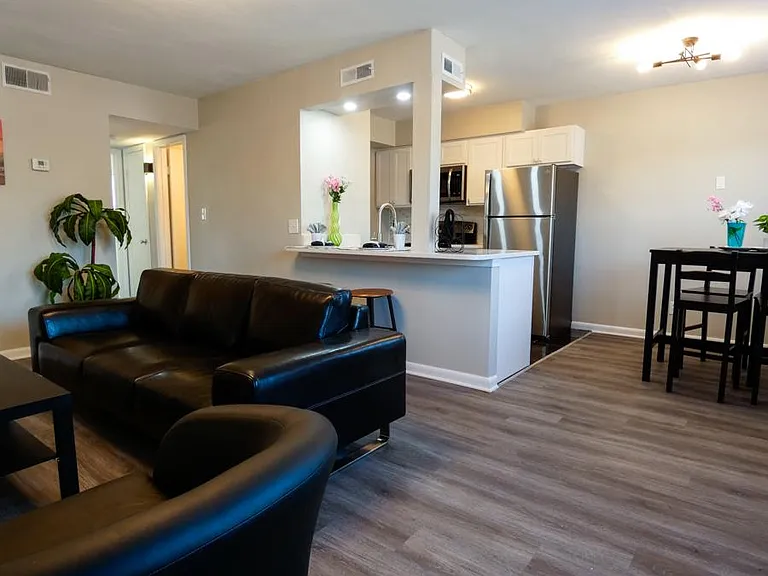 4719 Colley Ave — Photo 4