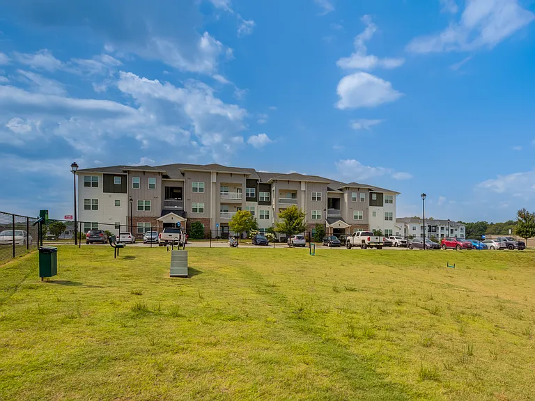 Capstone at Banks Crossing — Photo 13