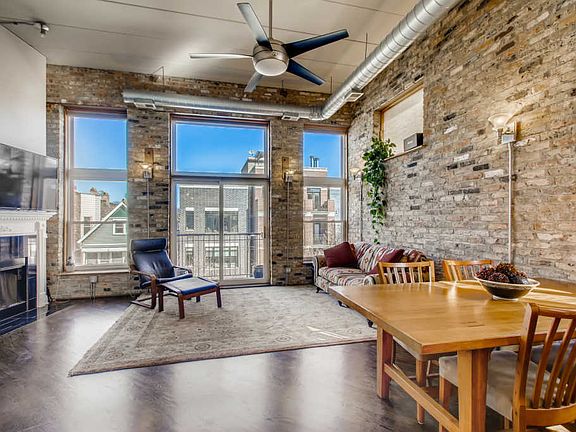 2nd image of 2117 W Belmont Ave Unit 3