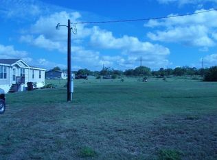 1180 East Trl, Pleasanton, TX 78064