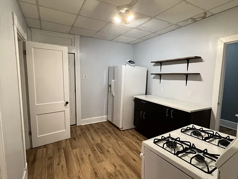 2372 Harper Ave #1 — Photo 6