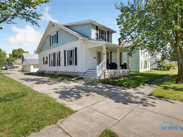 218 N Walnut St, Woodville, OH 43469