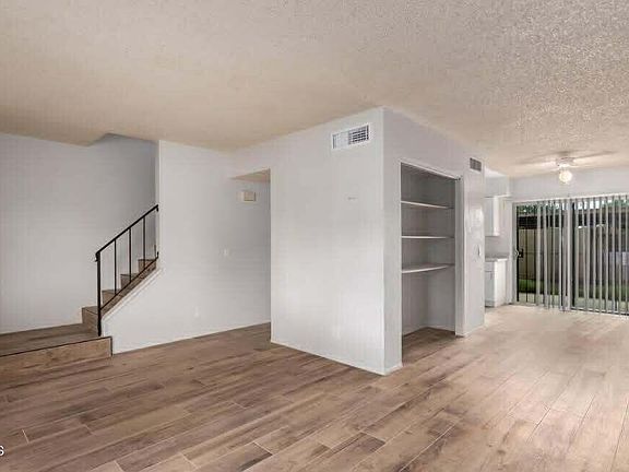 5th image of 3605 W BETHANY HOME Road #2