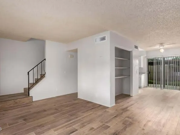 3605 W BETHANY HOME Road #2, Phoenix, AZ 85019