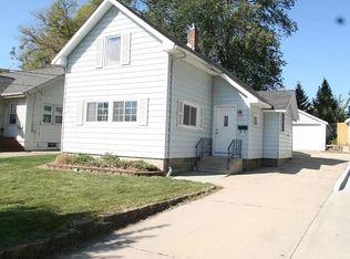 835 7th St NW, Rochester, MN 55901