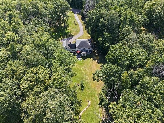 3rd image of 1 Payneton Hill Road