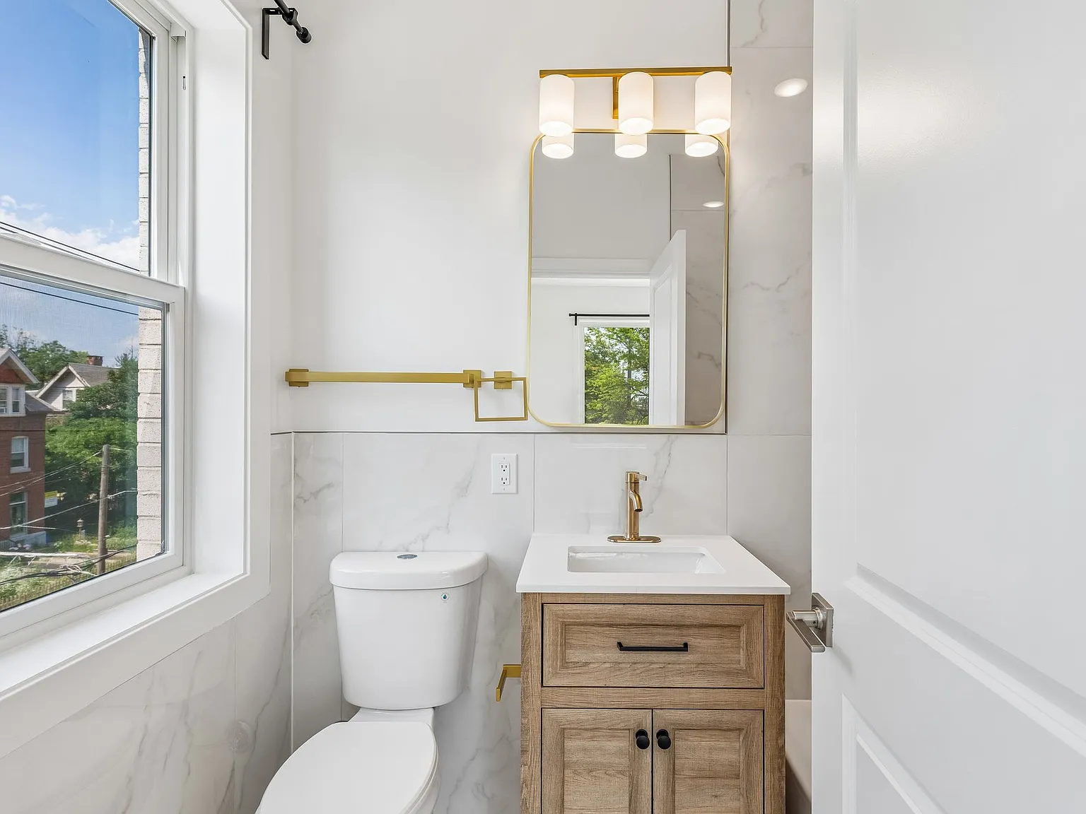 1 bed, 800 sqft, $1,450 — Photo 3