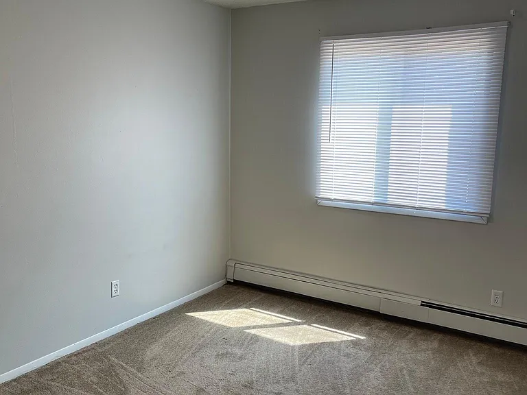 444 S Johnson St #4 — Photo 8