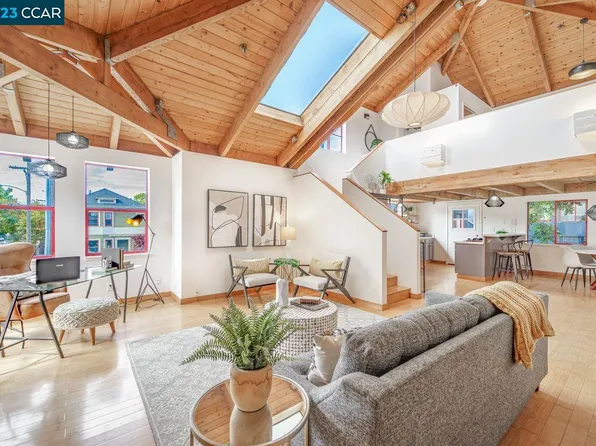 3206 Hannah St APT 1, Oakland, CA 94608