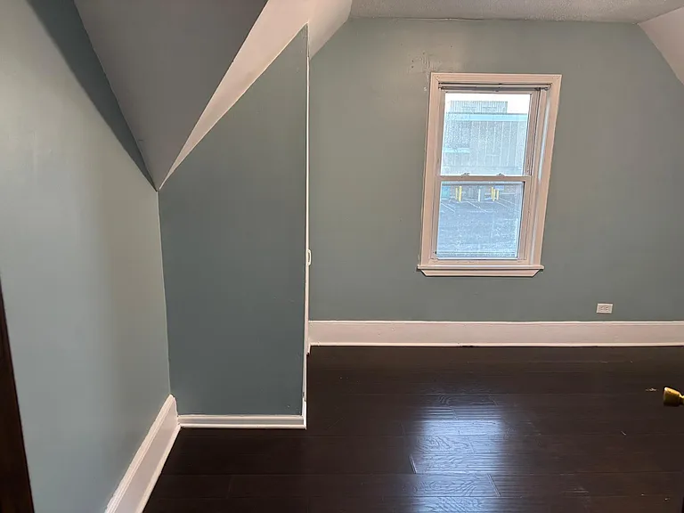 558 Franklin Blvd #2 — Photo 12