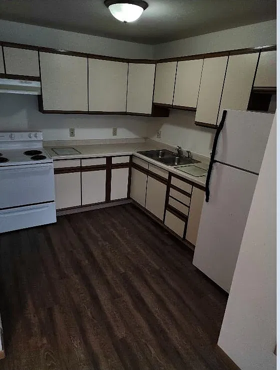 2 bed, 1000 sqft, $1,195 — Photo 1