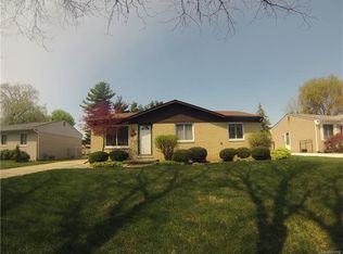 34341 Centennial Ct, Sterling Heights, MI 48312