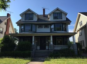 SAG- Whitethorn 3201-3203, 3203