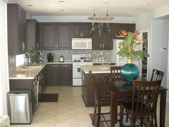 2nd image of 13233 Fullerton Dr