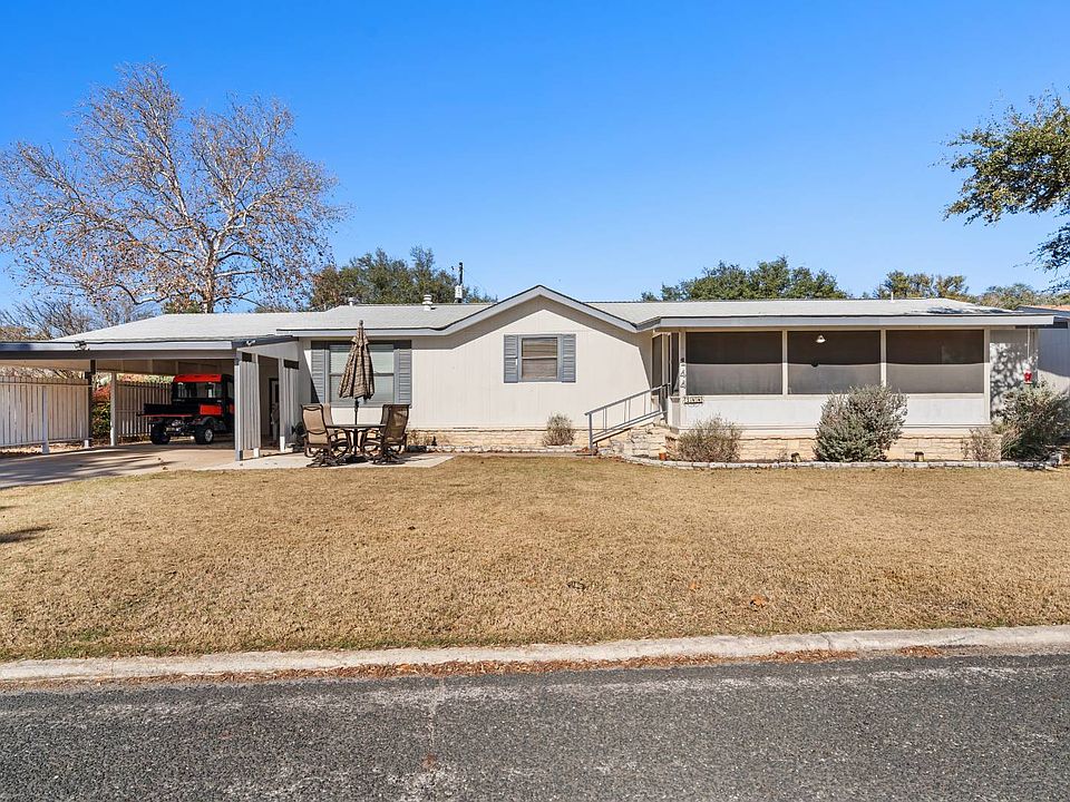 1st image of 144 Cypress Dr S