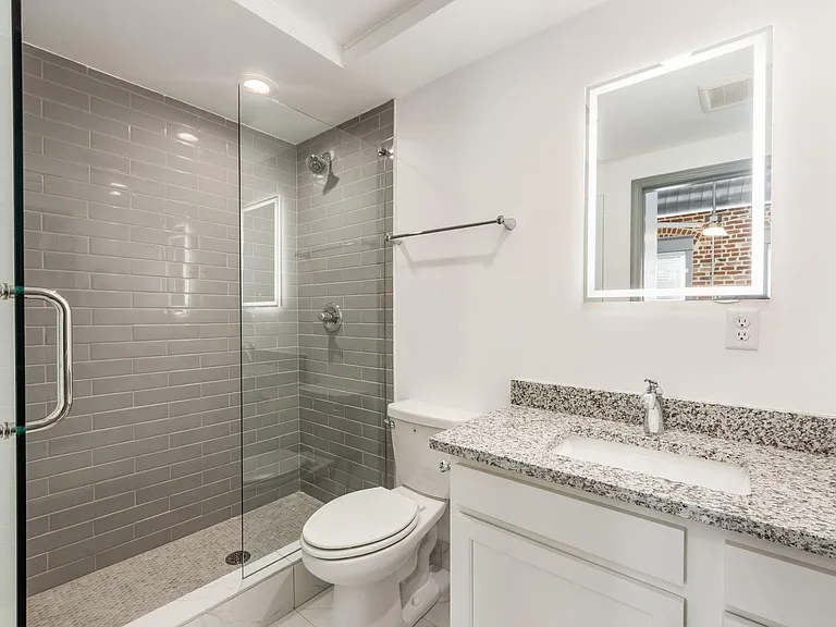 218 E Main St #2-D — Photo 14