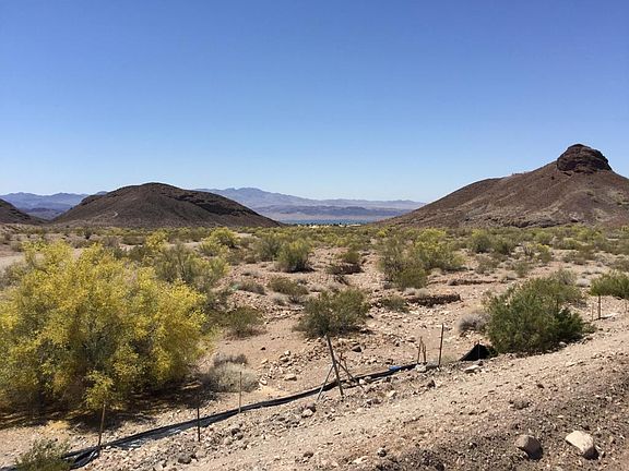 3rd image of 990 Avienda Del Sol Lot 1