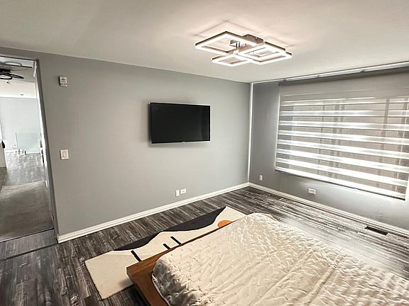 4th image of 7905 Knottingham Cir APT D