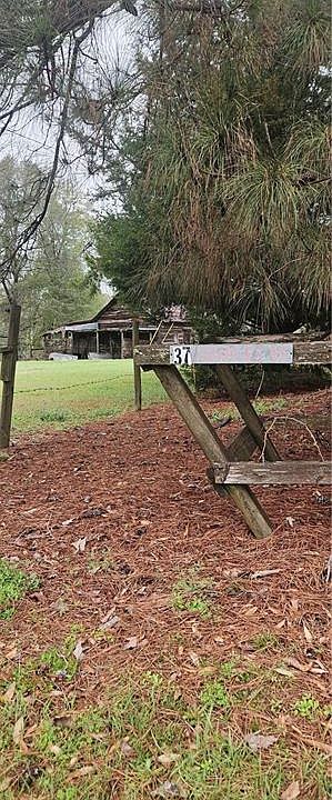 1st image of 37 Quarles Rd